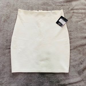White Lulu’s skirt!